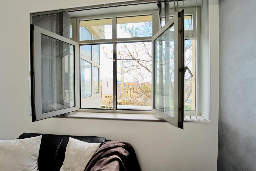 Cozy 1-Bedroom Flat In The Very Center Of Sofie Exteriér fotografie